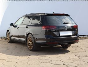 Volkswagen Passat - 2016