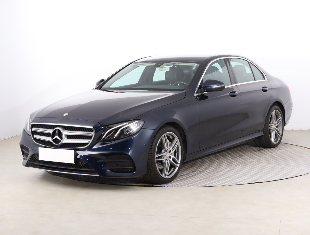Mercedes-Benz E