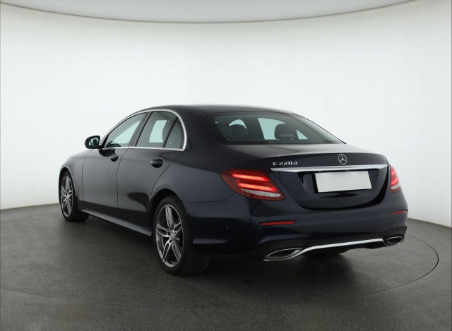 Mercedes-Benz E 220 d