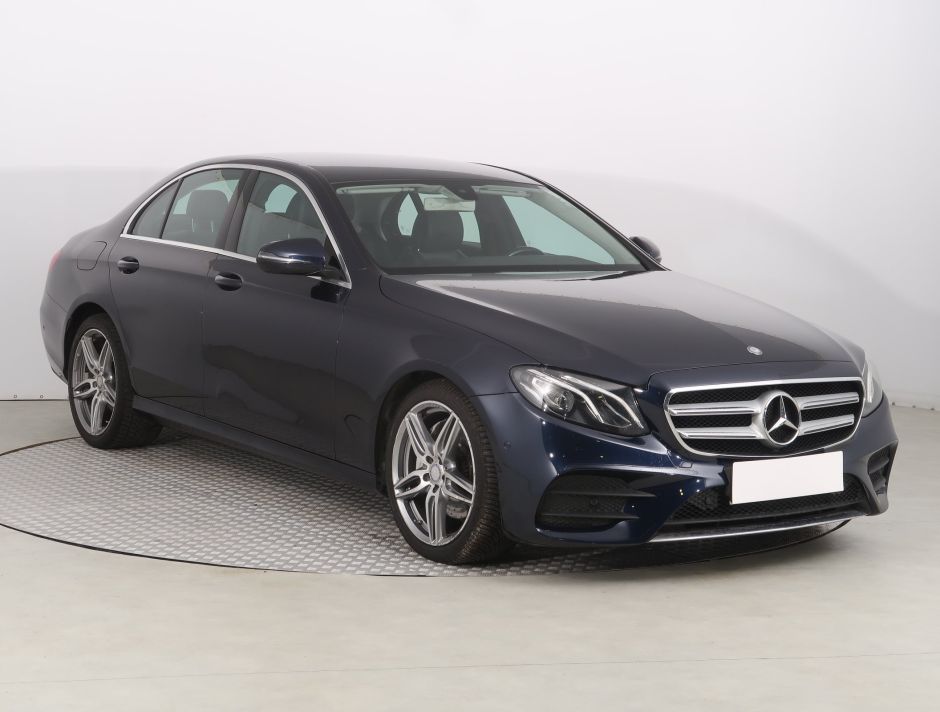 Mercedes-Benz E - 2016
