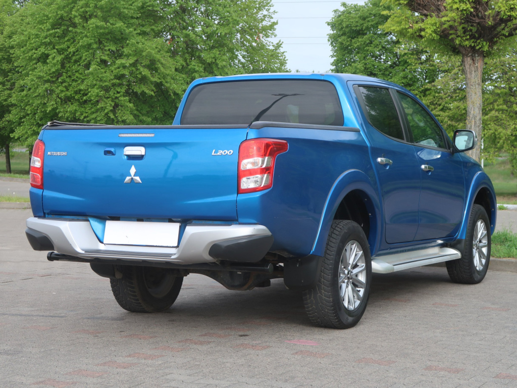 Mitsubishi L200