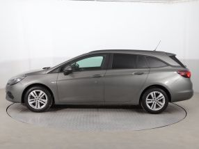 Opel Astra - 2021