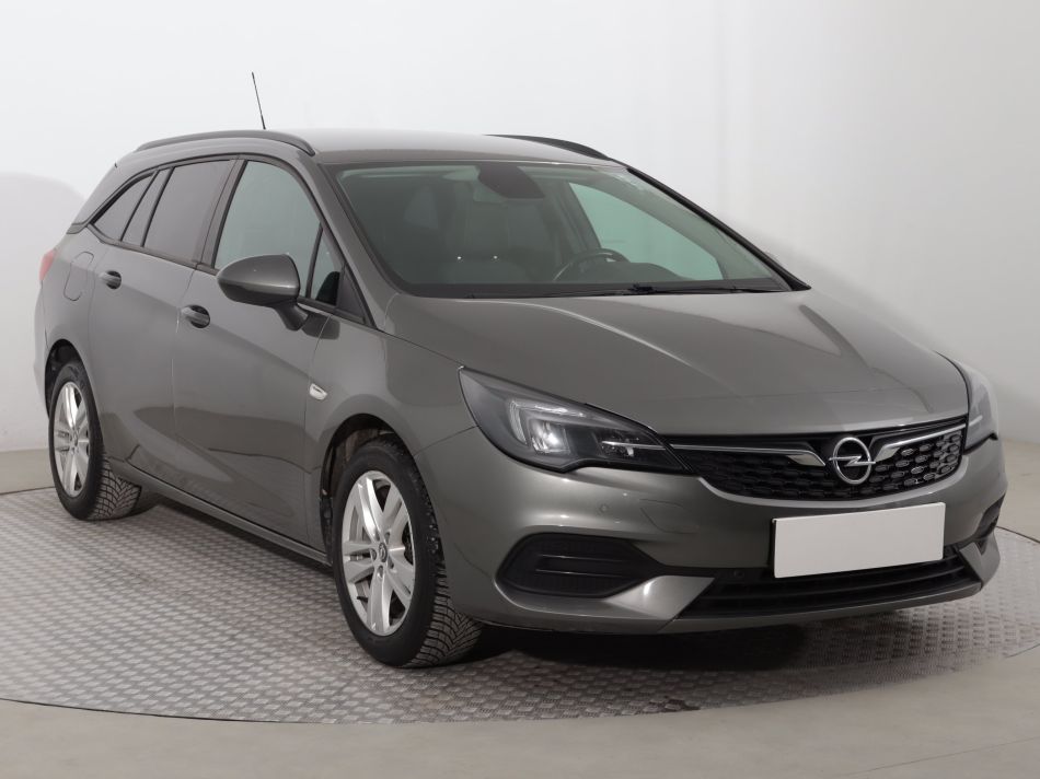 Opel Astra - 2021