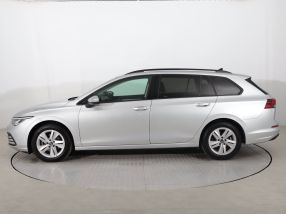 Volkswagen Golf - 2021