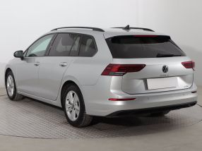 Volkswagen Golf - 2021