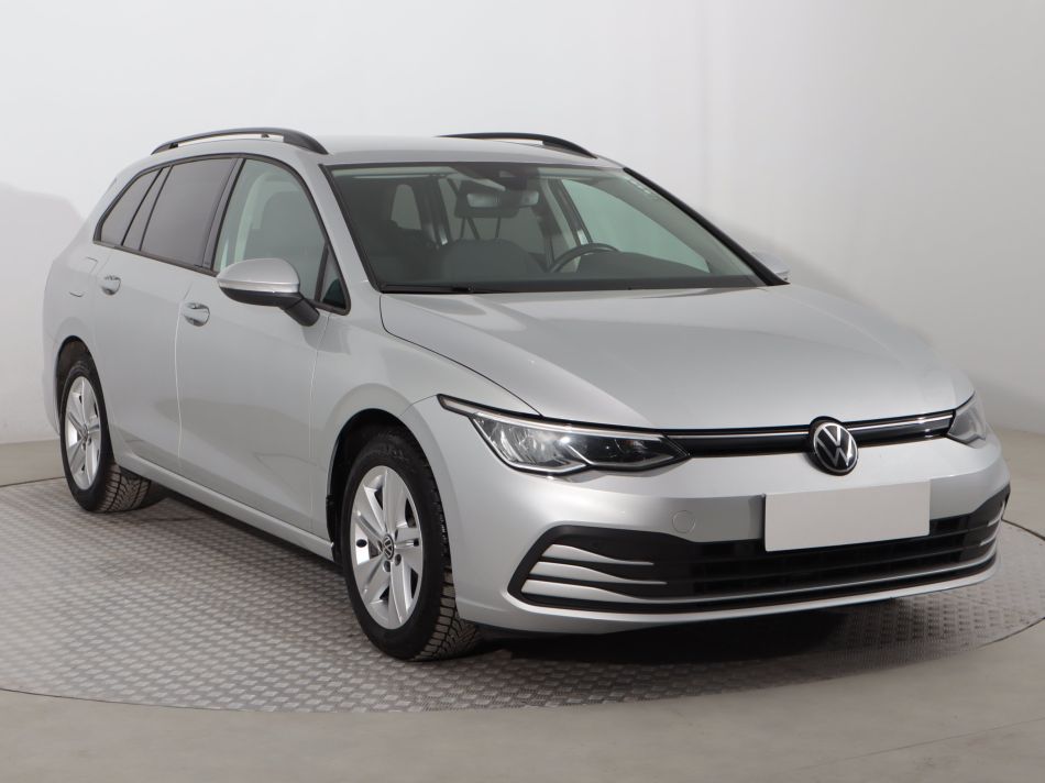Volkswagen Golf - 2021