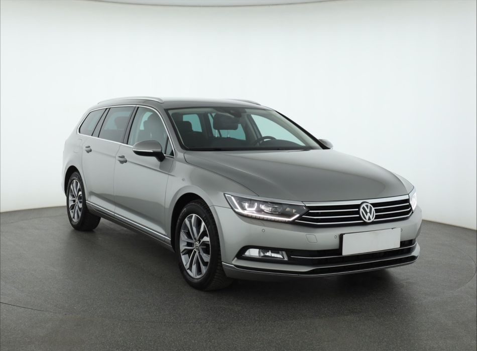 Volkswagen Passat - 2016