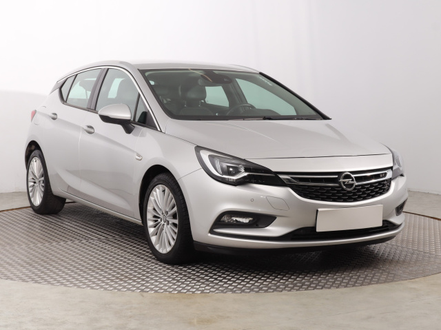 Opel Astra 2015