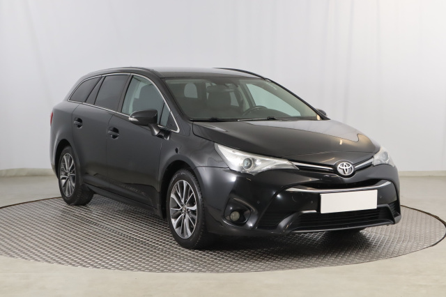 Toyota Avensis 2015