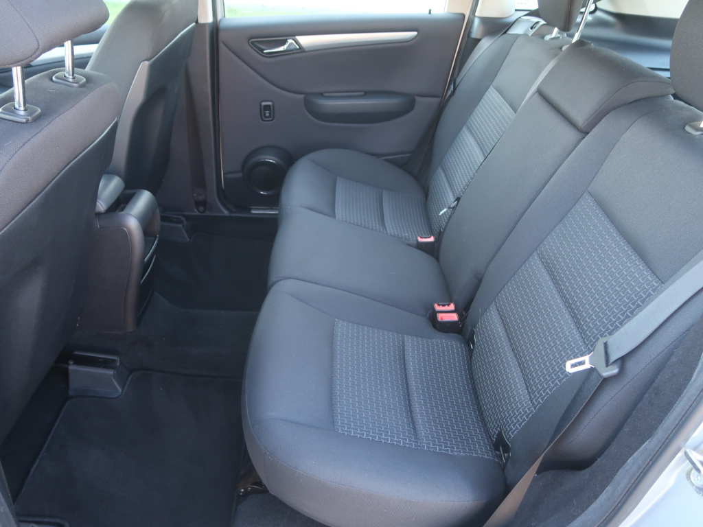 Mercedes-Benz B