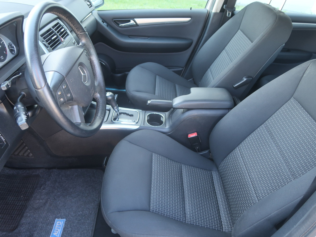 Mercedes-Benz B