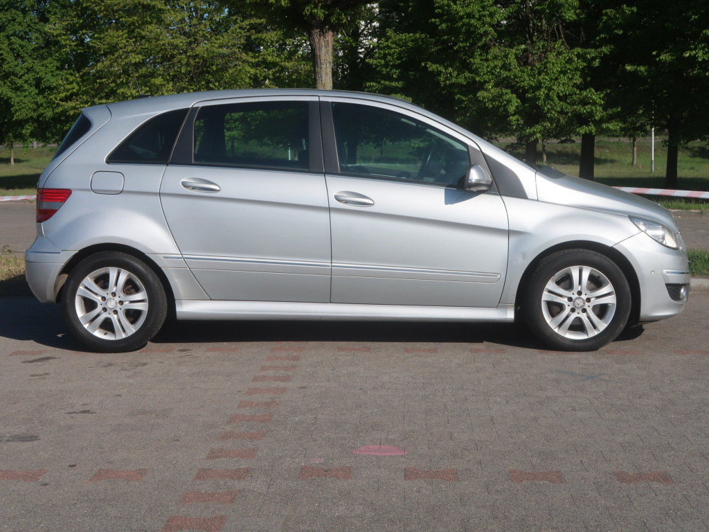 Mercedes-Benz B