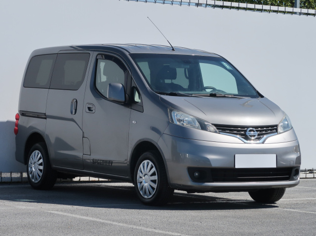 Nissan NV200 2012