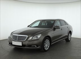 Mercedes-Benz E - 2009