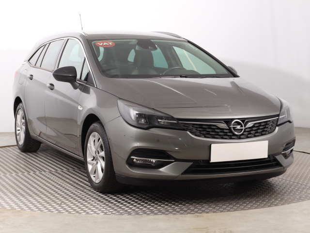 Opel Astra 2021