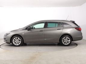 Opel Astra - 2021