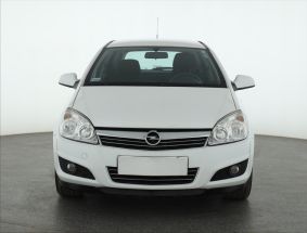 Opel Astra - 2010