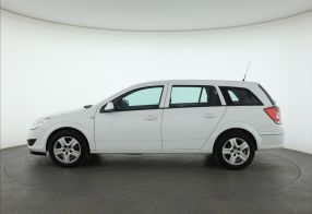 Opel Astra - 2010