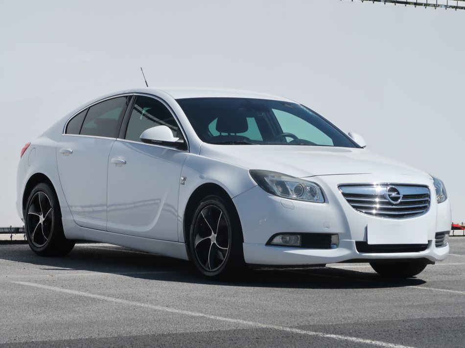 Opel Insignia - 2010