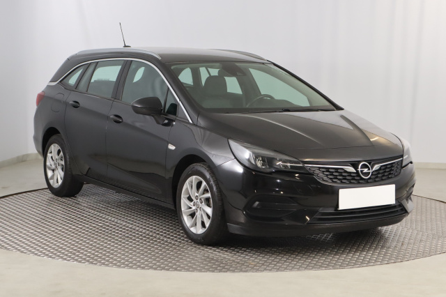 Opel Astra 2021