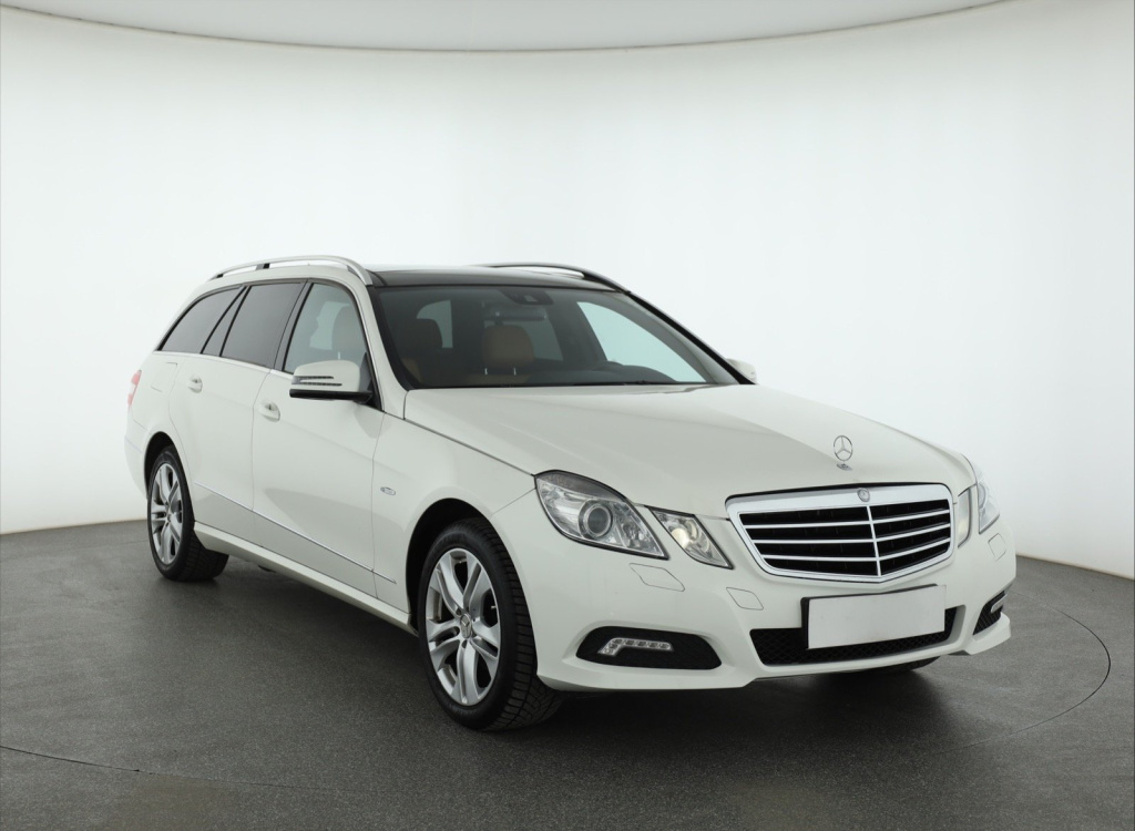 Mercedes-Benz E