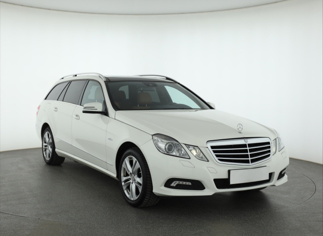Mercedes-Benz E 2010