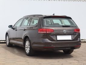 Volkswagen Passat - 2016