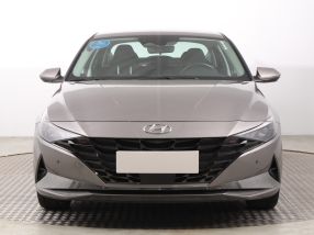 Hyundai Elantra - 2021