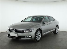 Volkswagen Passat - 2016