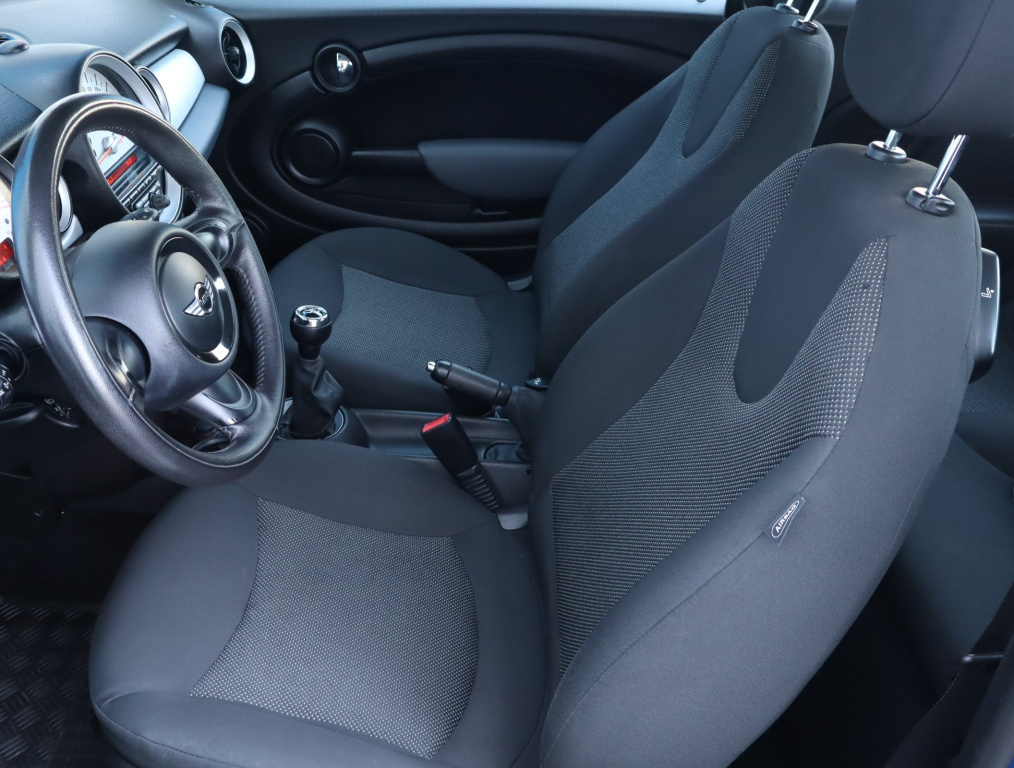 MINI 3-door