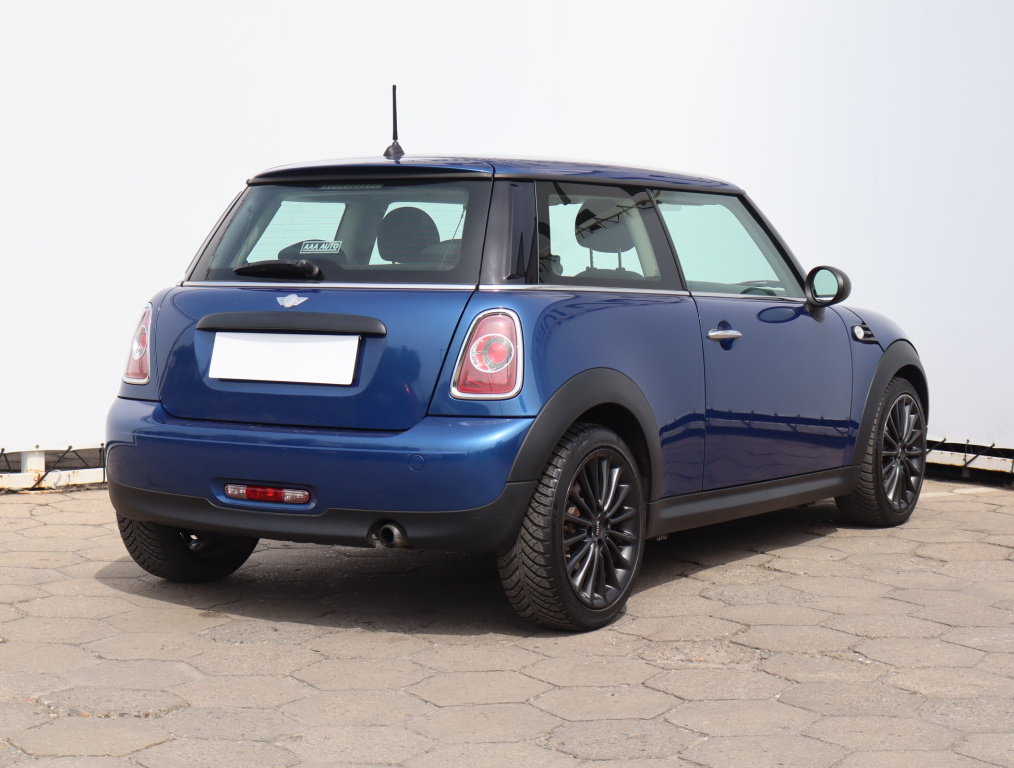 MINI 3-door