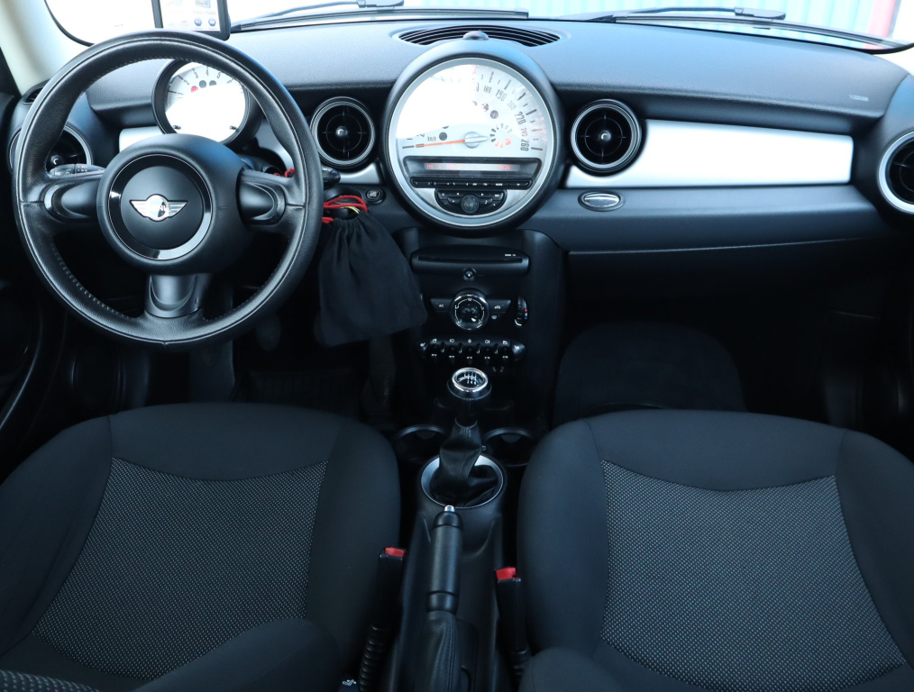 MINI 3-door
