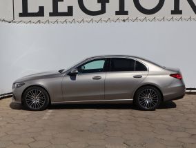 Mercedes-Benz C - 2021