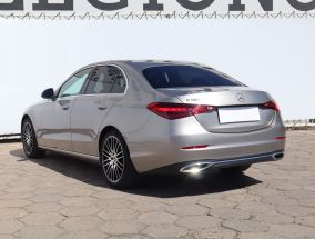 Mercedes-Benz C - 2021