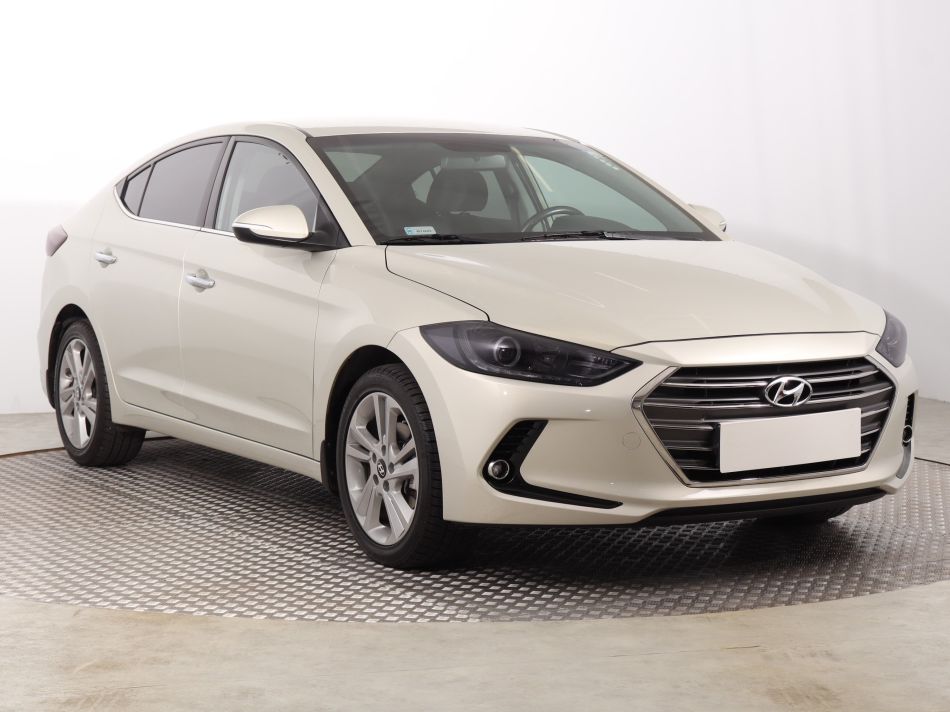 Hyundai Elantra - 2016