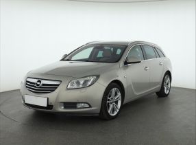 Opel Insignia - 2010