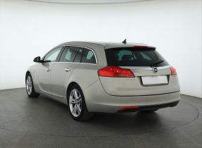 Opel Insignia - 2010