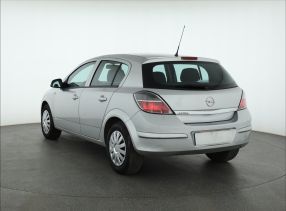 Opel Astra - 2010