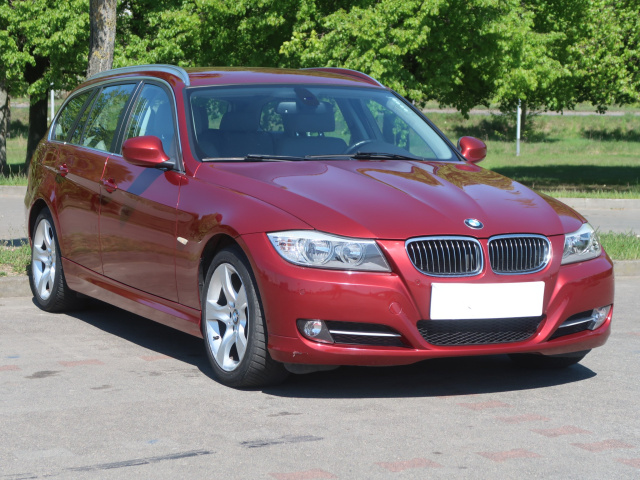 BMW 3 2011