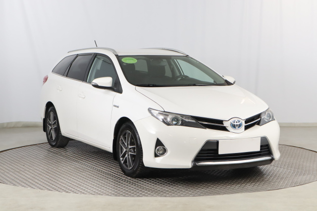 Toyota Auris, 2014