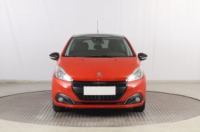 Peugeot 208 - 2015