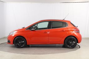 Peugeot 208 - 2015