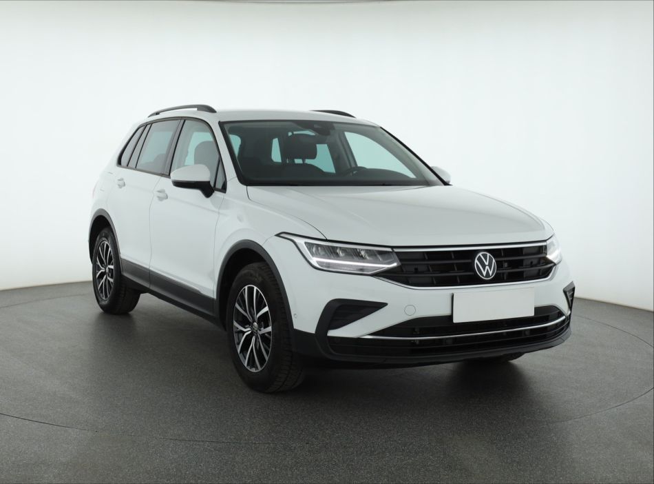 Volkswagen Tiguan - 2023