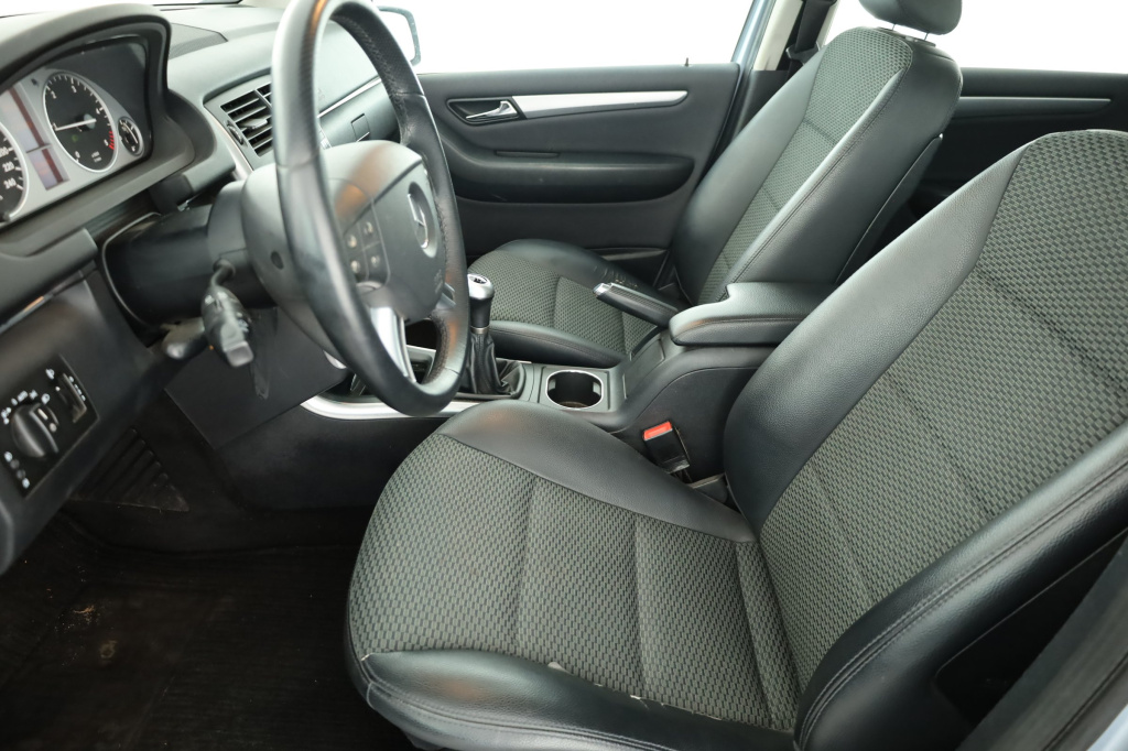 Mercedes-Benz B
