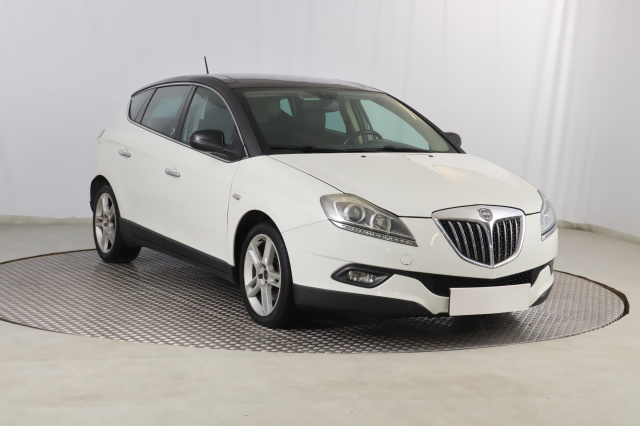 Lancia Delta 2011