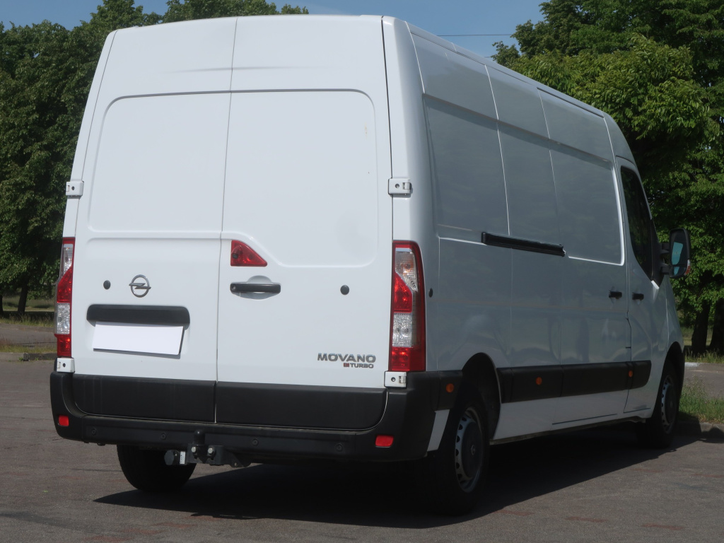 Opel Movano