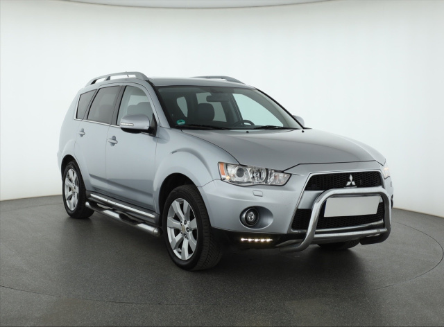 Mitsubishi Outlander 2010
