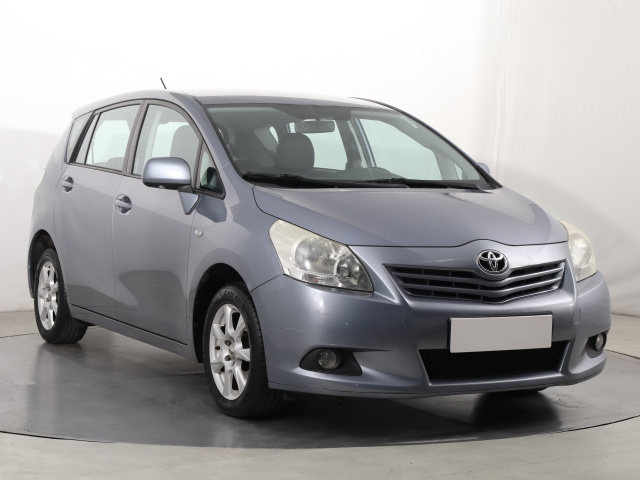 Toyota Verso 2010