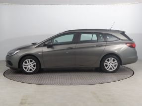 Opel Astra - 2020