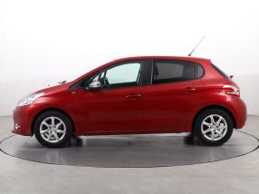 Peugeot 208 - 2015